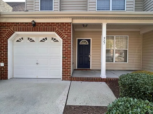 927 Hunley Dr, Virginia Beach, VA 23462