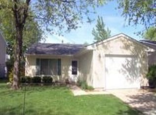 951 Shiloh Ct, Joliet, IL 60431