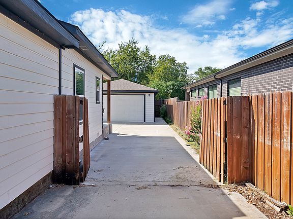 4th image of 4622 Newmore Ave
