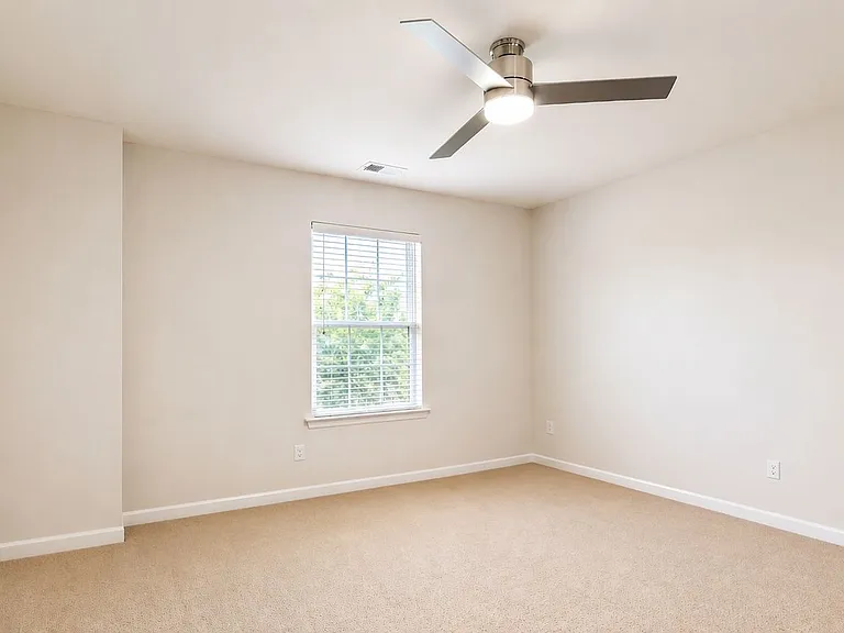 3634 Halcyon Dr — Photo 17