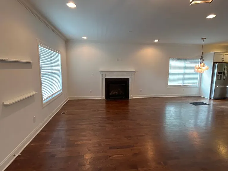 501 Patterson St — Photo 12