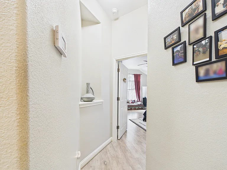 10216 Wind Cave Trl — Photo 32