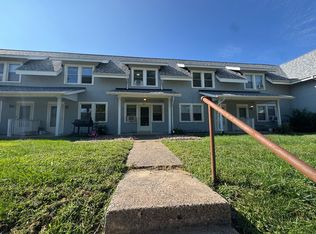 408 15th Ave, Moline, IL 61265