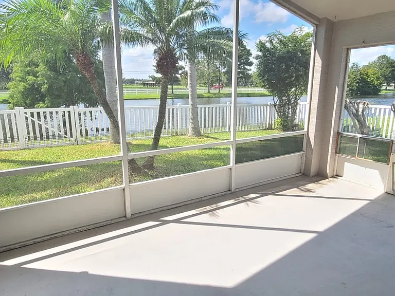 6755 Ferri Cir — Photo 24