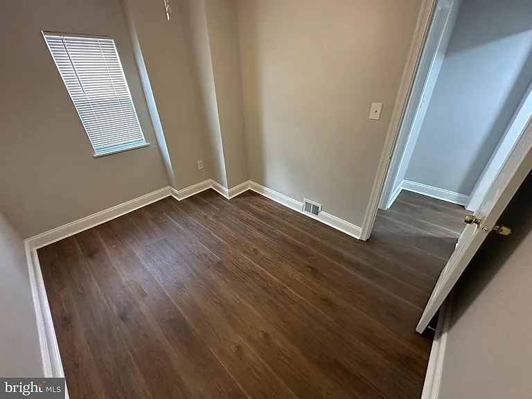 3380 Agate St — Photo 21