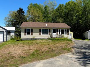 5 Grove St, Millinocket, ME 04462