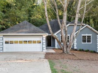 341 Presidential Dr, Dallas, GA 30157