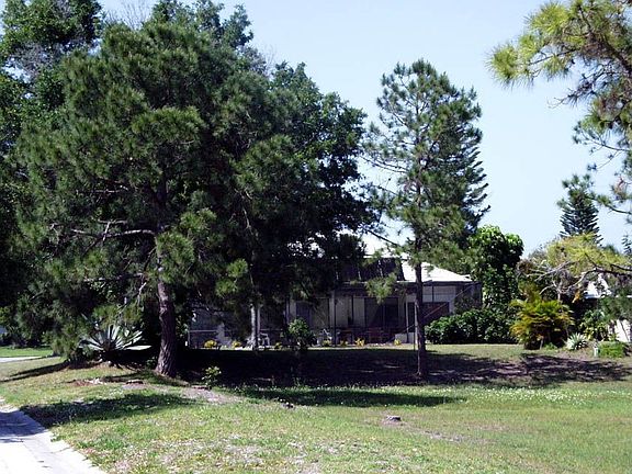 park view looking at house