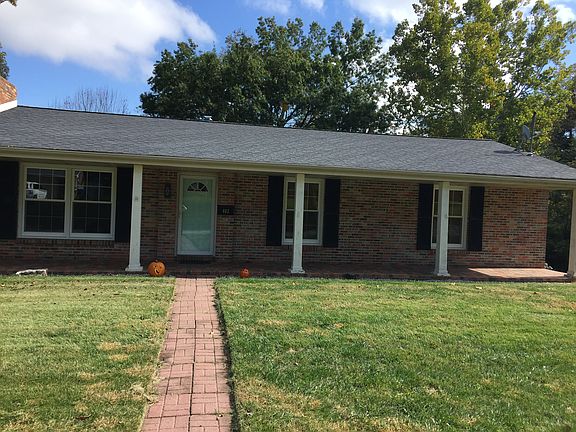 3rd image of 402 Norris Dr