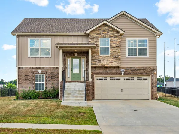 504 Castle Pinckney Ln, Clarksville, TN 37042