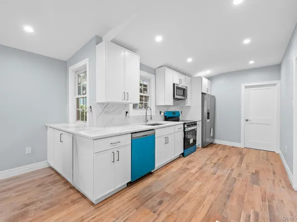 2118 Quimby Ave, Bronx, NY 10473