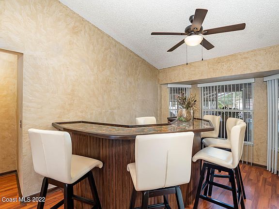 5th image of 3020 Forghun Ave SE