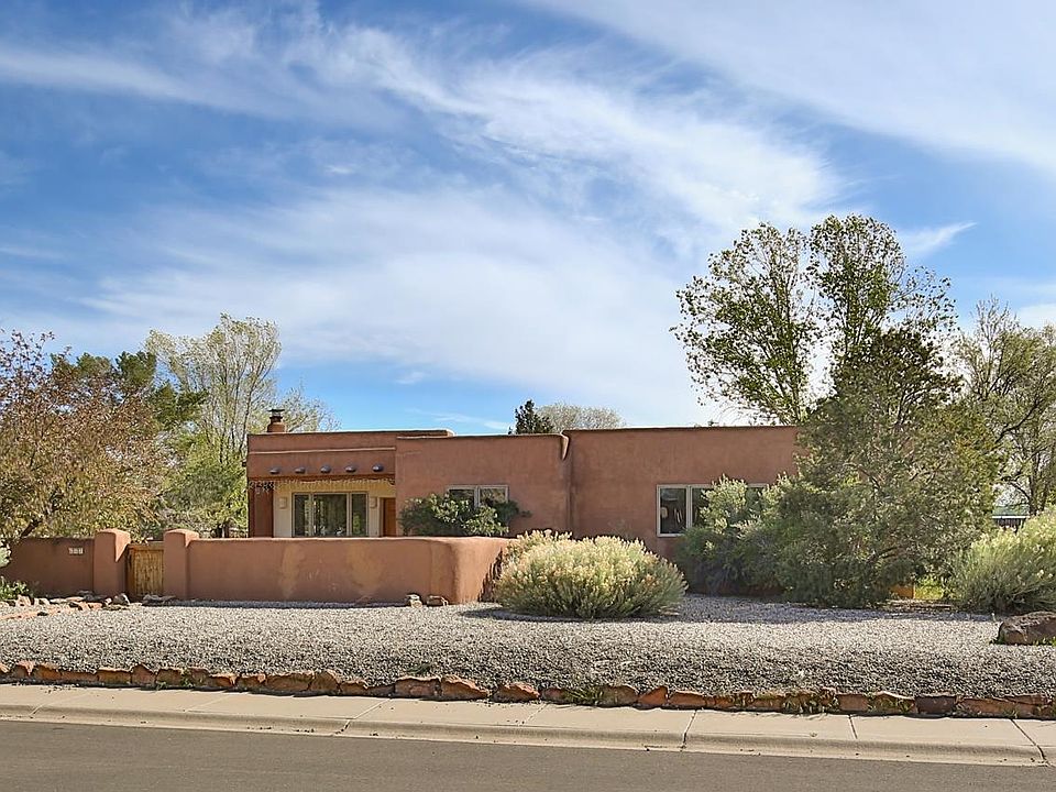 1st image of 348 Monte Vista Rd