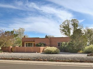 348 Monte Vista Rd, Taos, NM 87571