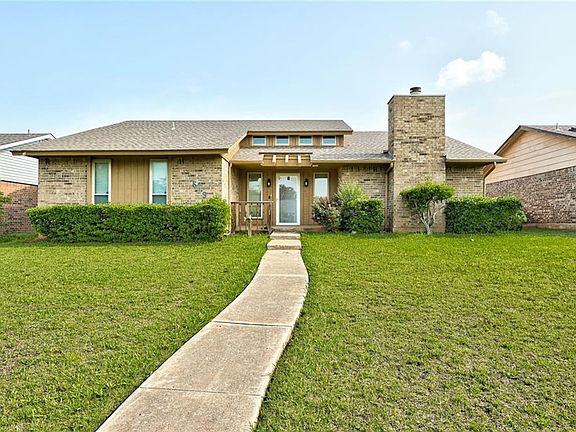 2nd image of 609 NW 140th St
