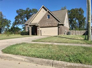 500 Lovers Ln, Dayton, TX 77535