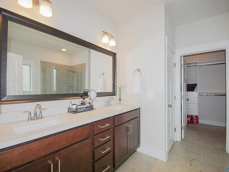 100 Bartram Way — Photo 29