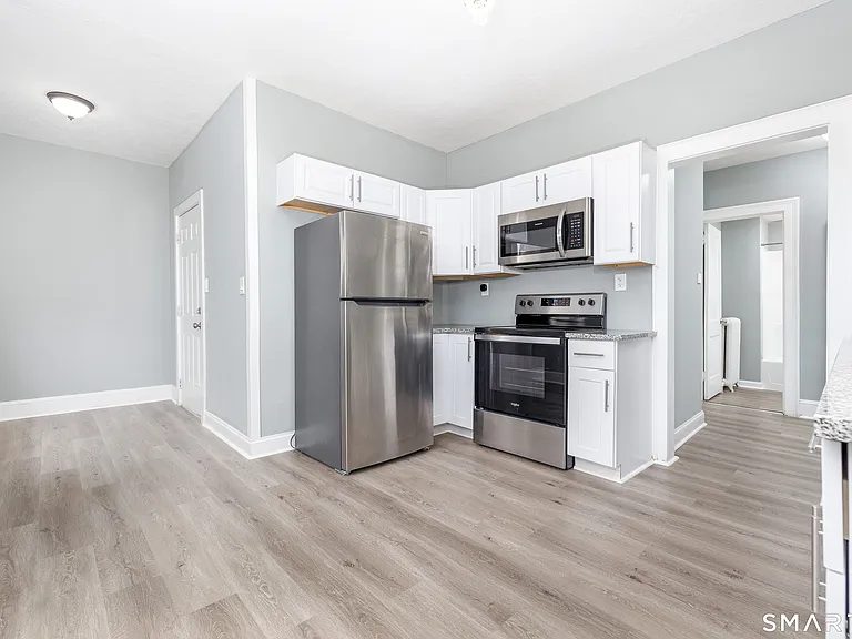 27 Vance St — Photo 23