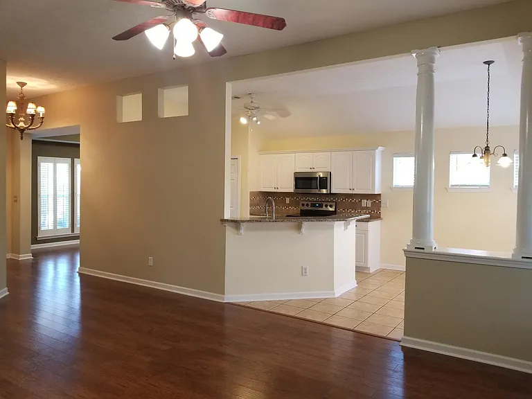 9437 Broadleaf Dr — Photo 11