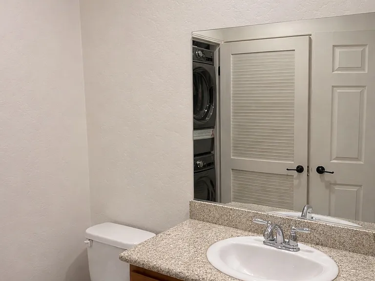 1300 R St #8 — Photo 19