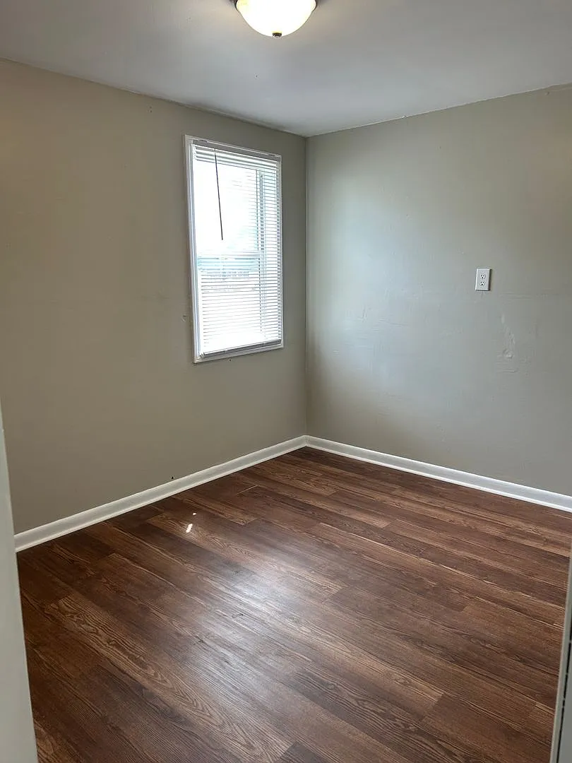 1 bed + 1 bonus room apartment in Laurel — Photo 4