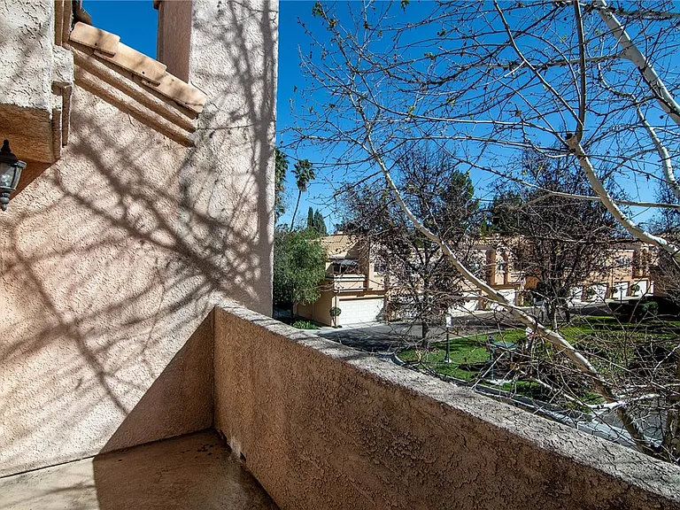 25126 Steinbeck Ave #H — Photo 10