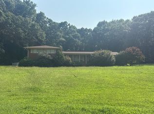 373 Pine Valley Dr, Royston, GA 30662