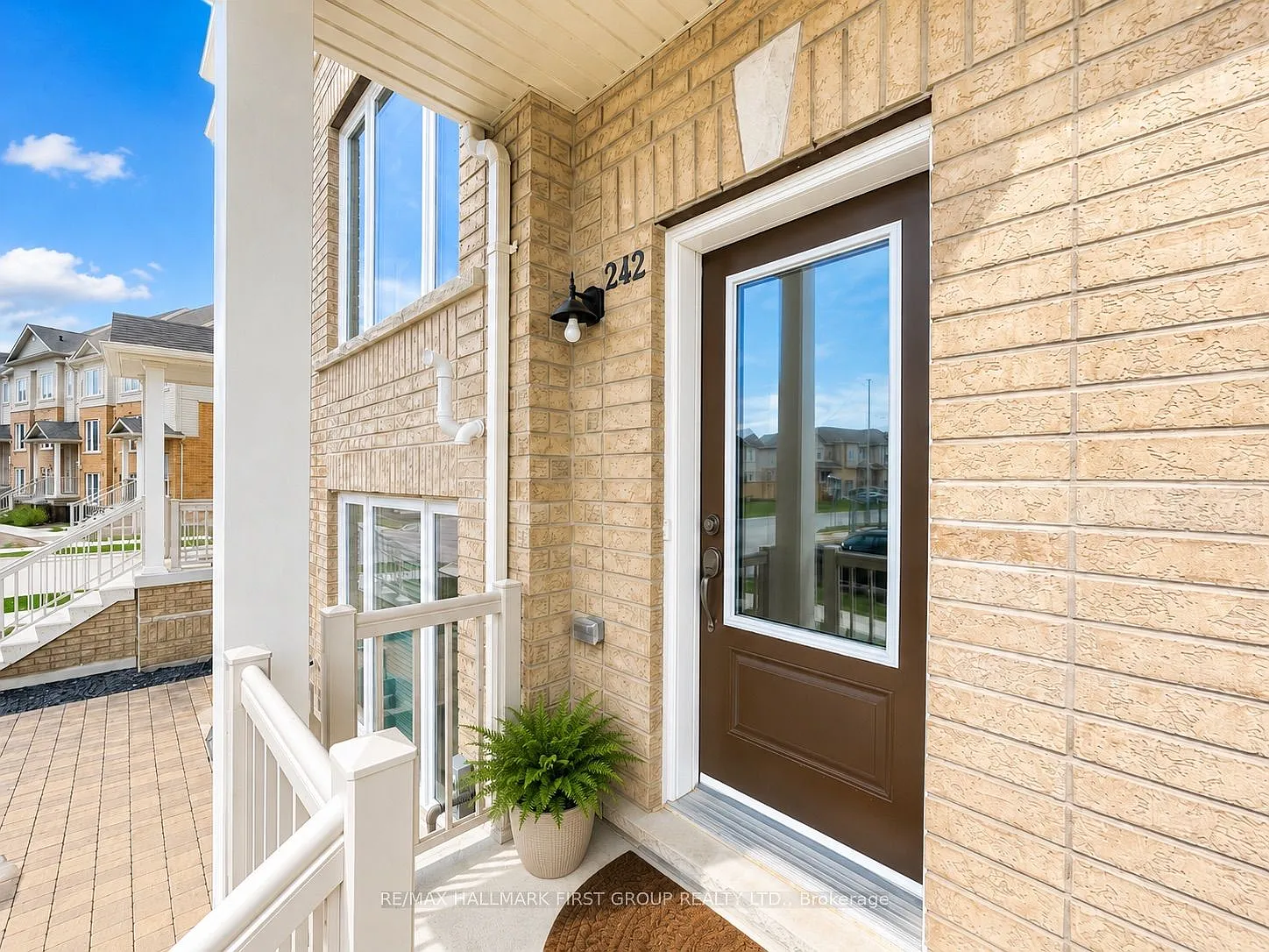 2 bed, $3,000 — Photo 2