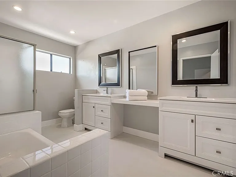 6323 Reseda Blvd #2 — Photo 21