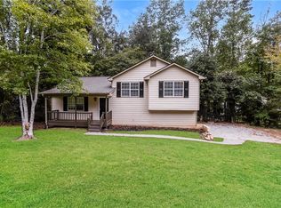 498 Remington Ln, Acworth, GA 30101