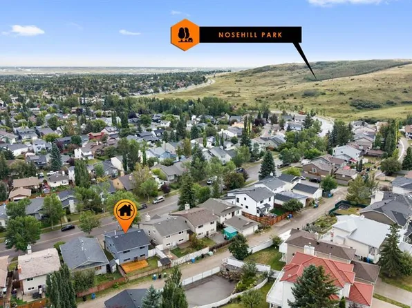 229 E Macewan Glen Dr NW, Calgary, AB T3K 2G5