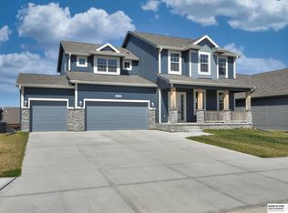 20608 E St, Elkhorn, NE 68022