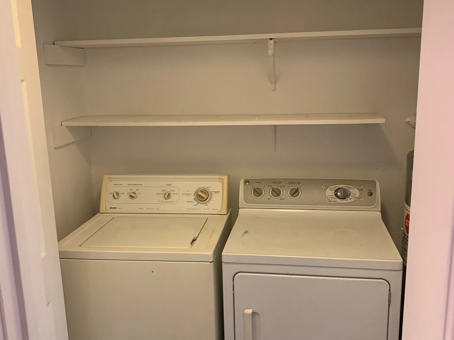 1148 Willow St — Photo 3