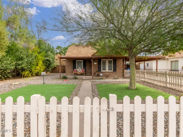 2111 N 24TH Place, Phoenix, AZ 85008