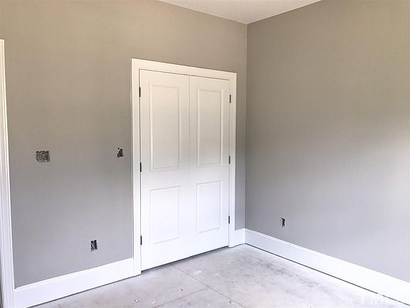 5th image of 414 Grantwood Dr #118
