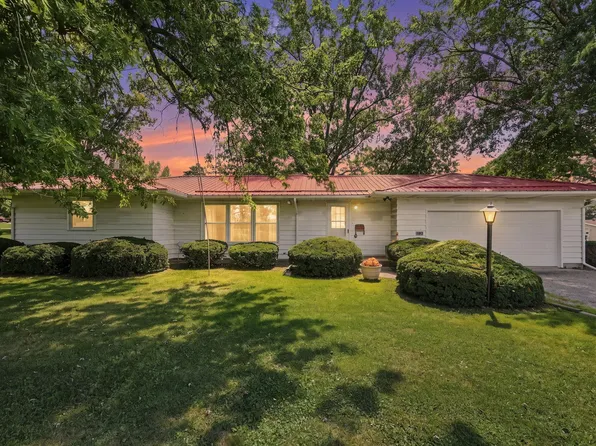 302 Carroll Rd, South Whitley, IN 46787