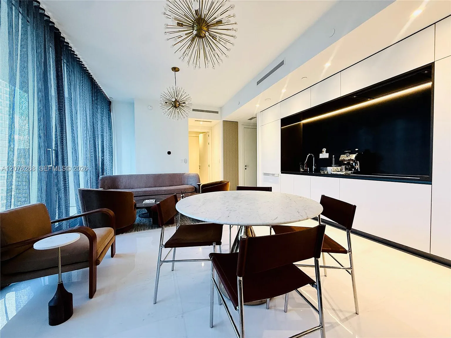 Aston Martin Residences — Photo 1