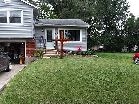 3rd image of 1130 Clay St