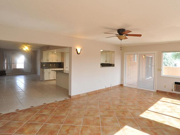 3rd image of 5 W Calle Manantial Kent