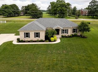 955 McCormick Ave, Circleville, OH 43113