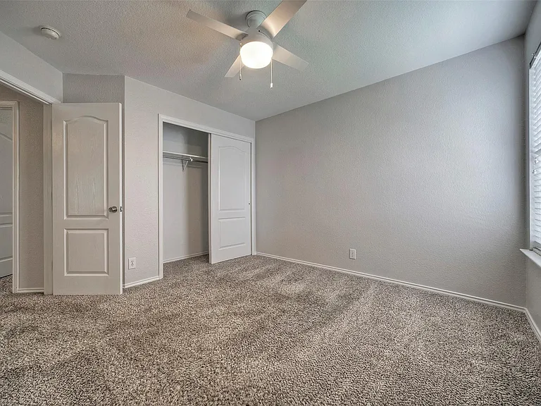 140 Plum Path — Photo 13