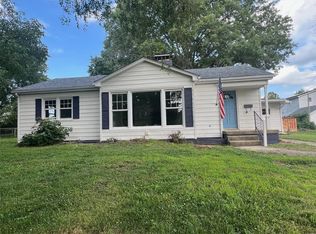 412 McAdams St, Greenville, IL
