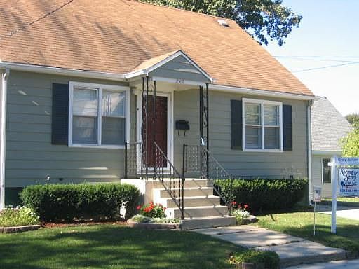 1st image of 203 E 1st St