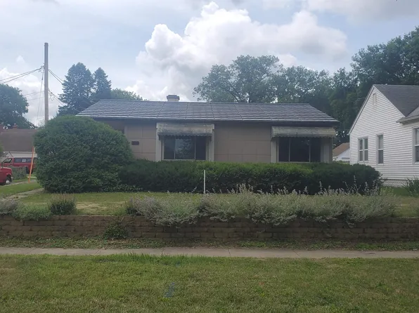 220 Forest Ave, Waterloo, IA 50702