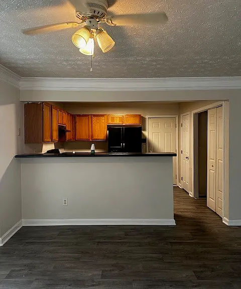 5675 Hampton Ct — Photo 9