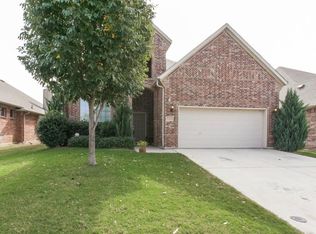 2532 Flowing Springs Dr, Fort Worth, TX 76177