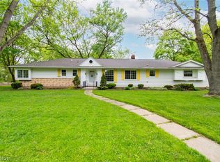 176 Pembroke Rd, Akron, OH 44333