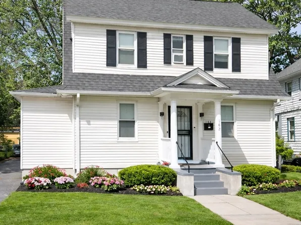 182 Marsden St, Springfield, MA 01109