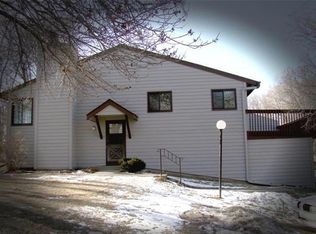 125 W Eagle Lake Dr, Maple Grove, MN 55369