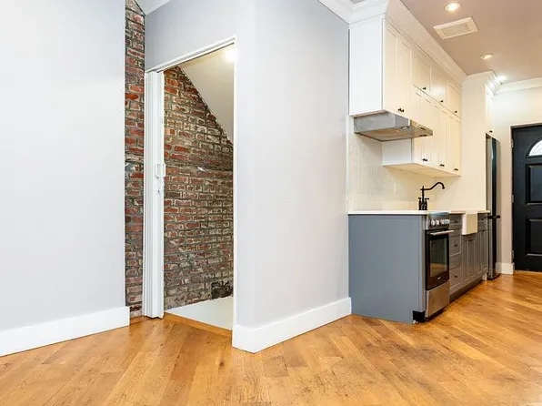 137 21st Street image 1 of 23